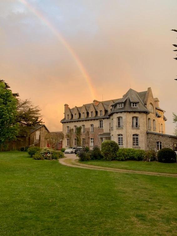 Chateau De Surville Surville  المظهر الخارجي الصورة