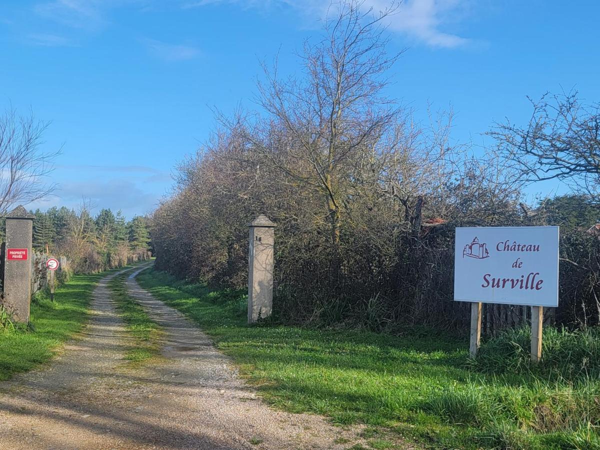 Chateau De Surville Surville  المظهر الخارجي الصورة